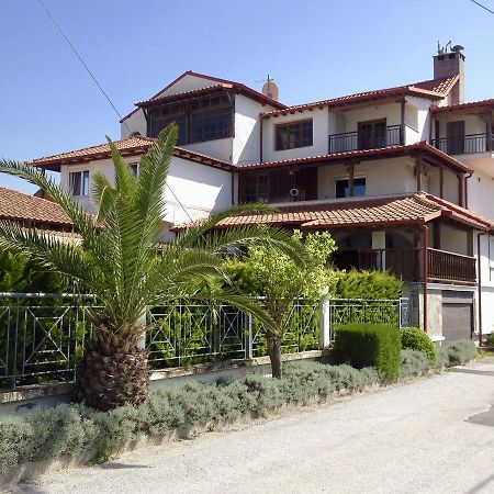 Ferienwohnung Menis Haus Vrasná Exterior foto