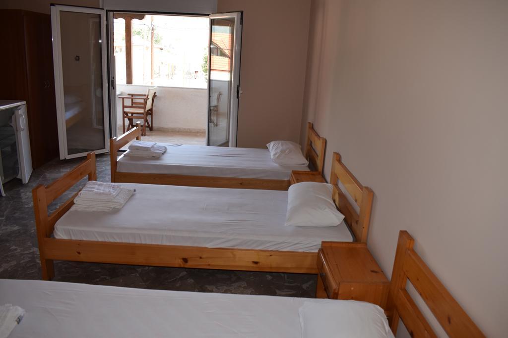 Ferienwohnung Menis Haus Vrasná Exterior foto