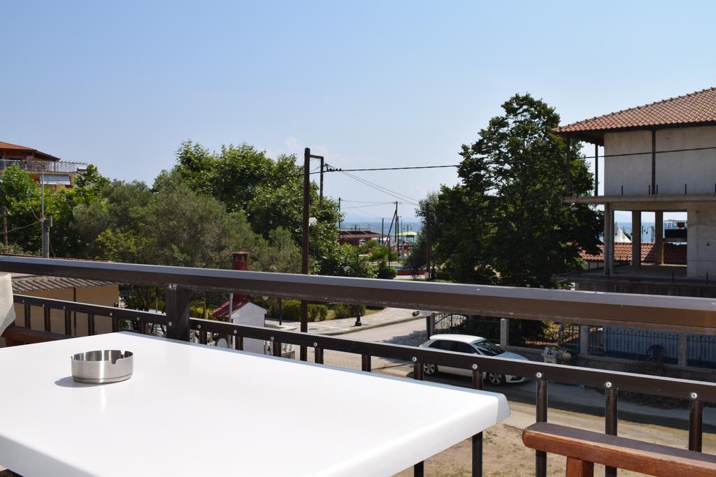 Ferienwohnung Menis Haus Vrasná Exterior foto